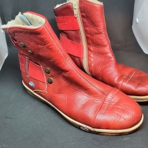 Cloud Aline red boots